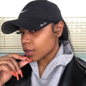 Meet your Posher, Aliana